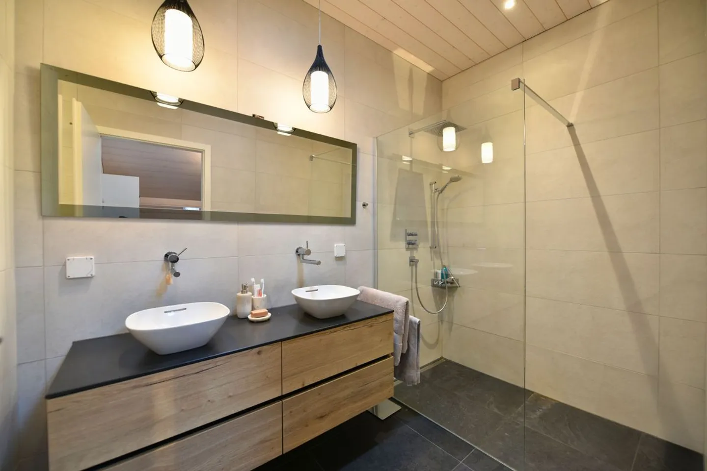 Modern Family Semi-Detached House in Cudrefin - Photo 8 of 11