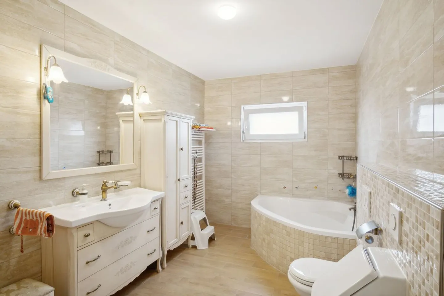 Large modern villa for sale in Bassecourt - Photo 11 of 13