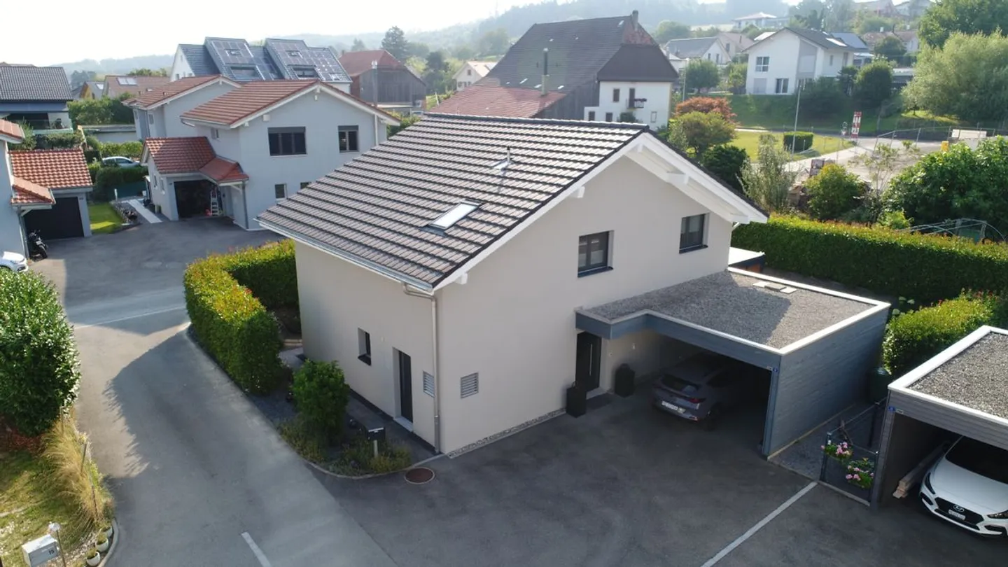 Villa individuelle avec pergola bioclimatique ! - Photo 2 sur 12