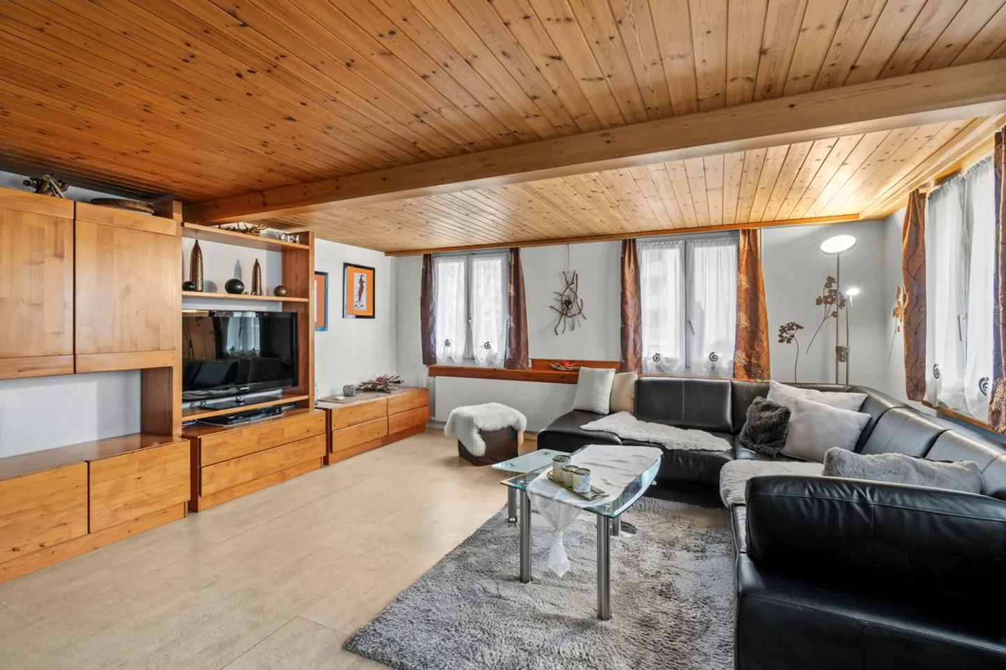Maison traditionnelle de Schwyz avec accès à un ruisseau pour 3 familles - Photo 4 sur 13
