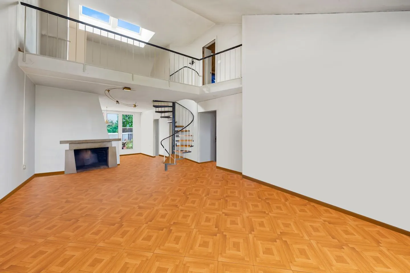 Attic / Maisonette Apartment. Rare Opportunity in Top Location in BS! - Photo 4 of 13