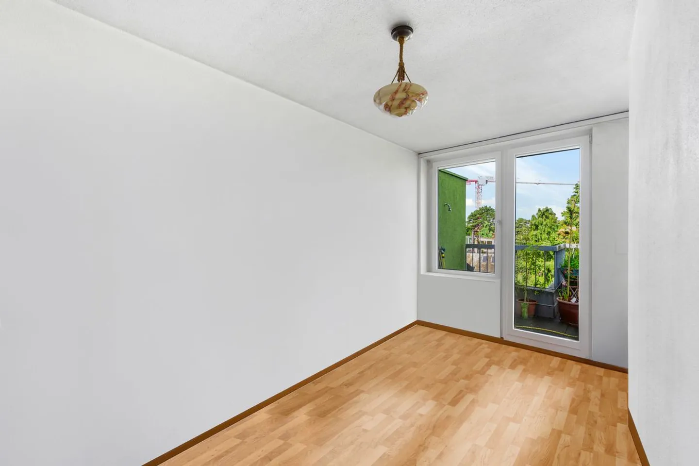 Attic / Maisonette Apartment. Rare Opportunity in Top Location in BS! - Photo 11 of 13