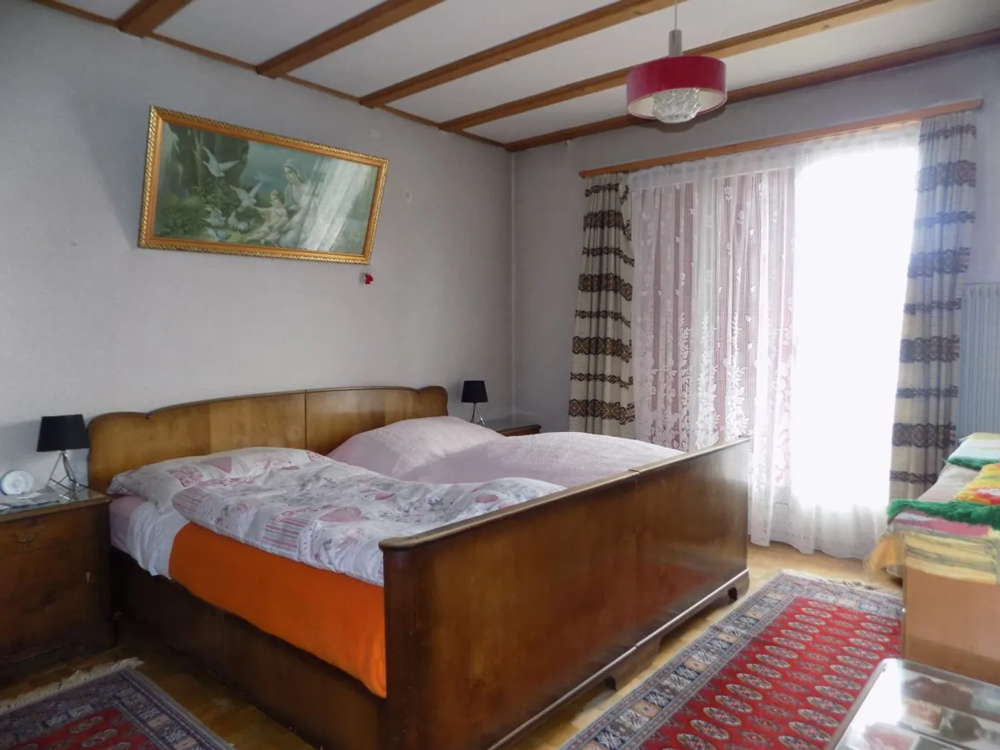 Charmante maison individuelle nécessitant des rénovations avec un appartement séparé, grand jardin et garage. - Photo 8 sur 10