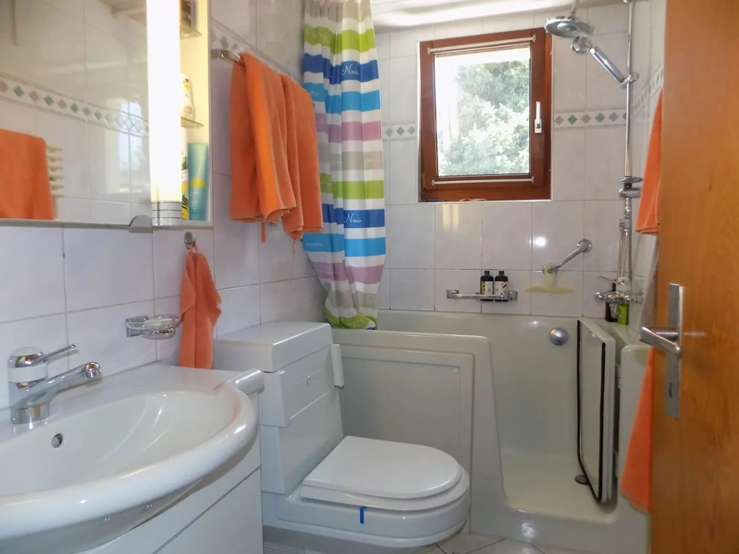 Tolles freistehendes Einfamilienhaus mit Pool in Möhlin - Foto 10 von 13