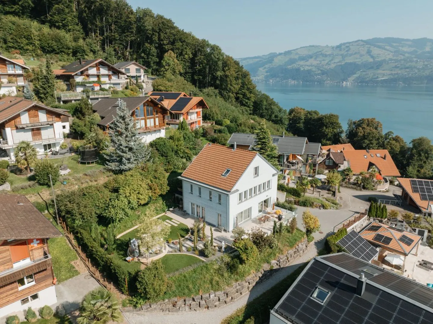 Exklusives Einfamilienhaus - Foto 1 von 8