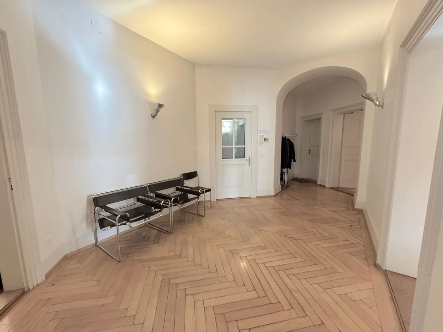 WO GESCHICHTE AUF ERFOLG TRIFFT  UND ARBEITEN ZUM ERLEBNISS WIRD - Foto 4 von 7