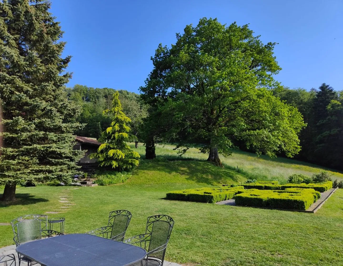 Exceptional Country Property - Photo 3 of 12
