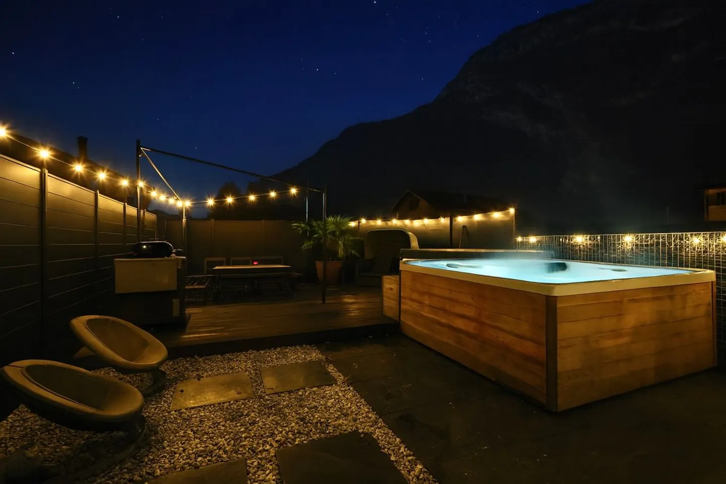 KOMFORT, RAUM UND LICHT: IHR ZUKÜNFTIGES ZUHAUSE - Foto 2 von 13