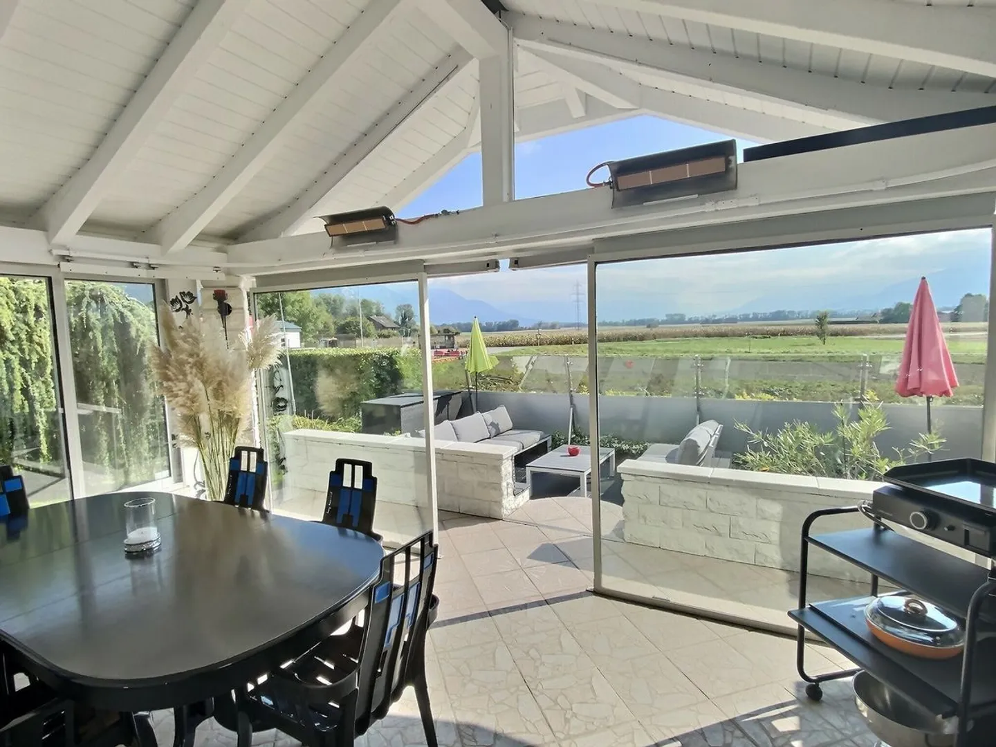 Magnifica villa con giardino stupendo tra Villeneuve e Le Bouveret - Foto 6 di 13