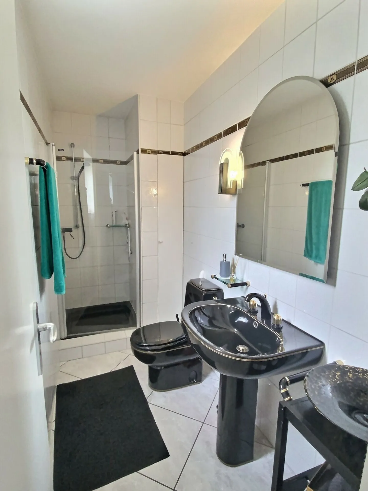 Magnifica villa con giardino stupendo tra Villeneuve e Le Bouveret - Foto 13 di 13