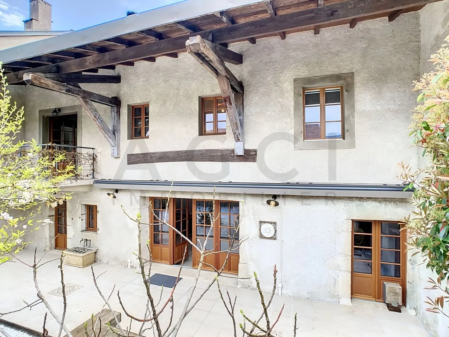 Casa ristrutturata del XVII secolo ? Fascino, volumi e autenticità nel cuore di Dardagny - Foto 4 di 13