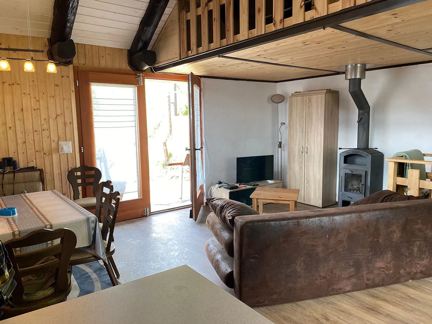 Le charme du rustique récupéré d'une grange - Photo 2 sur 10
