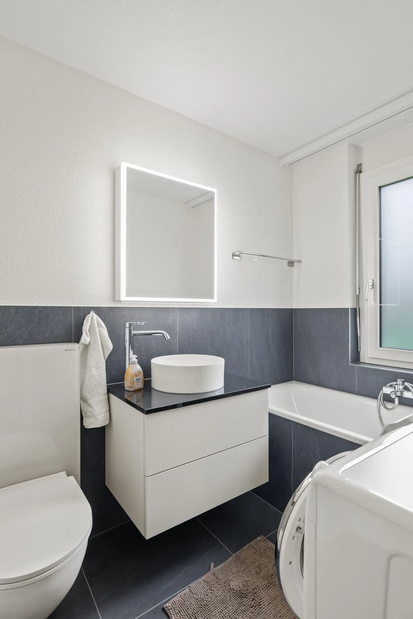 4,5 Zimmer Parterrewohnung, perfekt in Lage und Grundriss - Foto 8 von 9