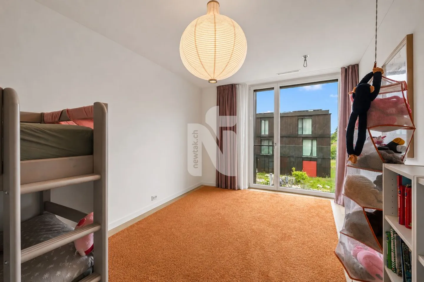 Family-friendly and stylish living with garden, terrace and direct view of the Goetheanum - Photo 10 of 13