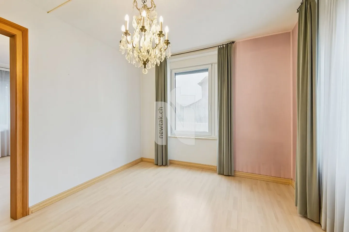 Ruhig, zentral, mit Schopf, grossem Garten und viel Potenzial - Foto 9 von 13