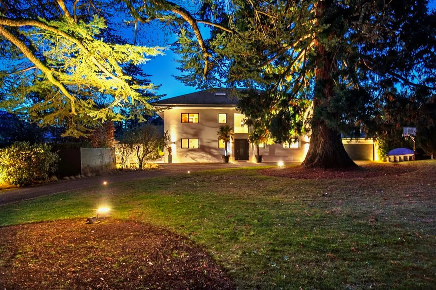 VILLA CONTEMPORANEA PRESTIGIOSA A CHÊNE-BOUGERIES - UN RIFUGIO DI LUSSO E SERENITÀ - Foto 2 di 9