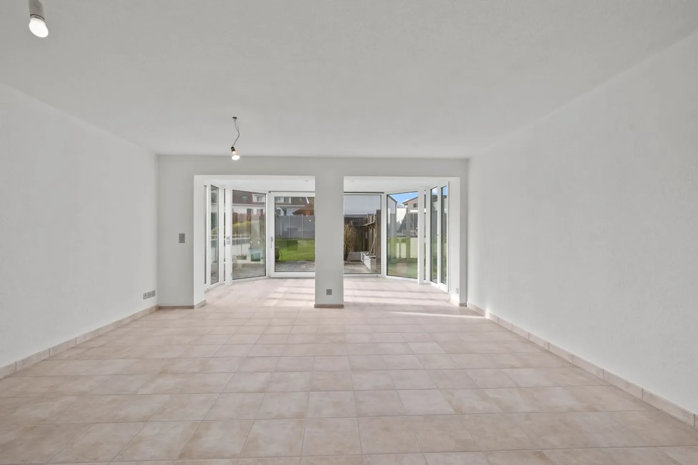 Mit Wintergarten und Garten Sitzplatz - Foto 5 di 6