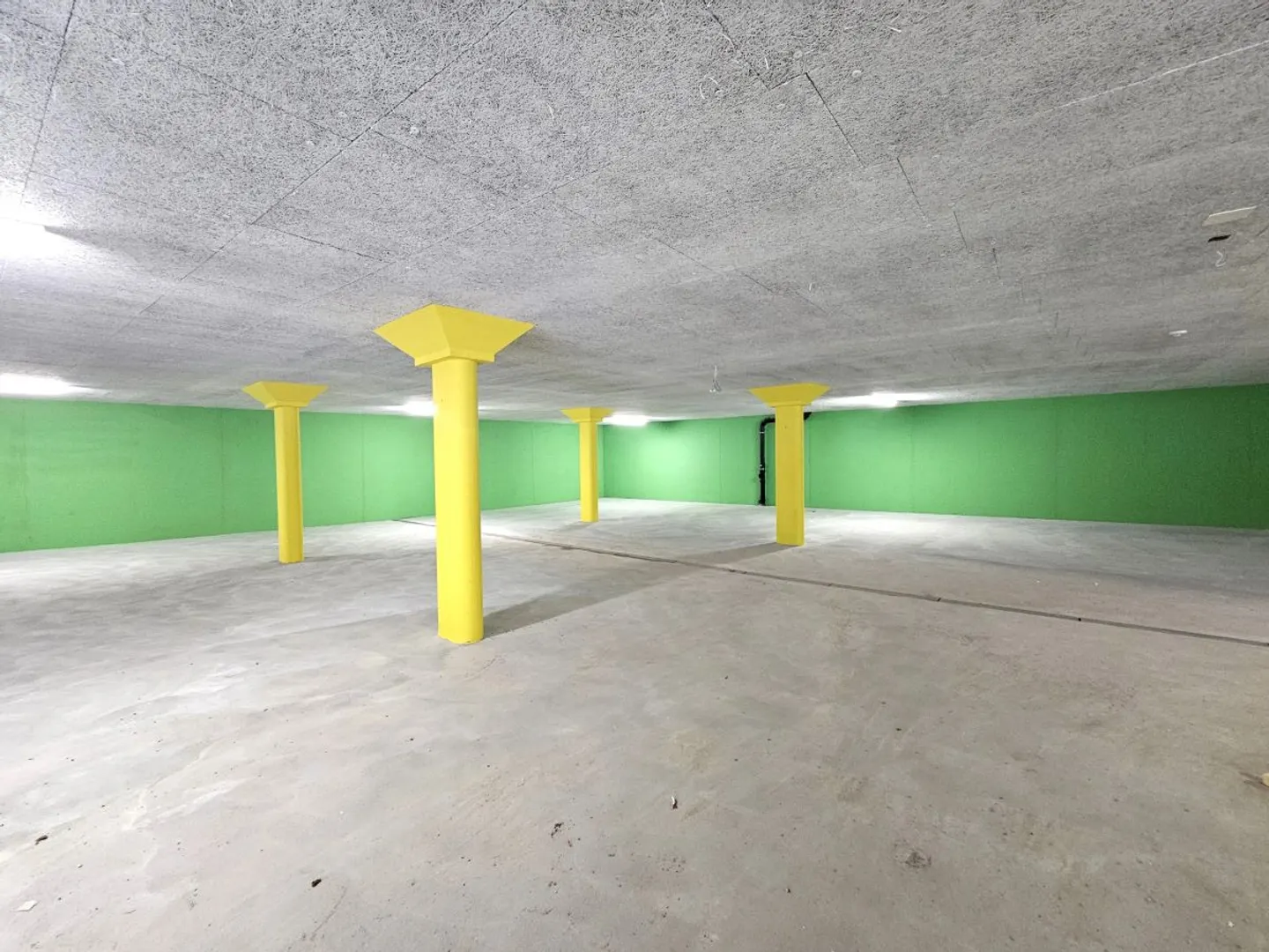 MODERNER NEUBAU AN RUHIGER LAGE MIT EIGNE WASCHKÜCHE UND KELLER (14,5 m2) - Foto 8 von 9