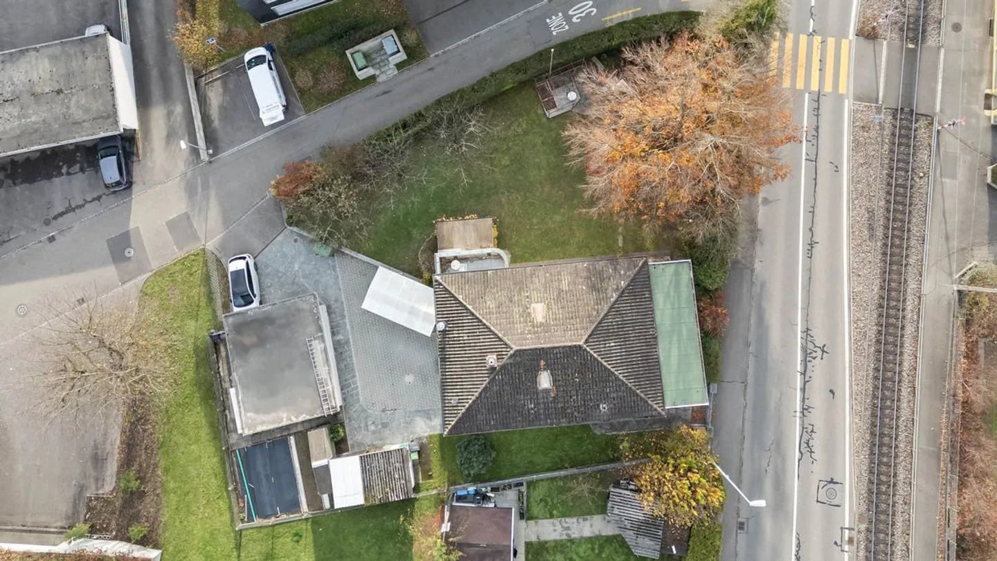 Traumhaftes 2 Familienhaus in Unterentfelden mit grosszügigem Wintergarten - Foto 5 von 8