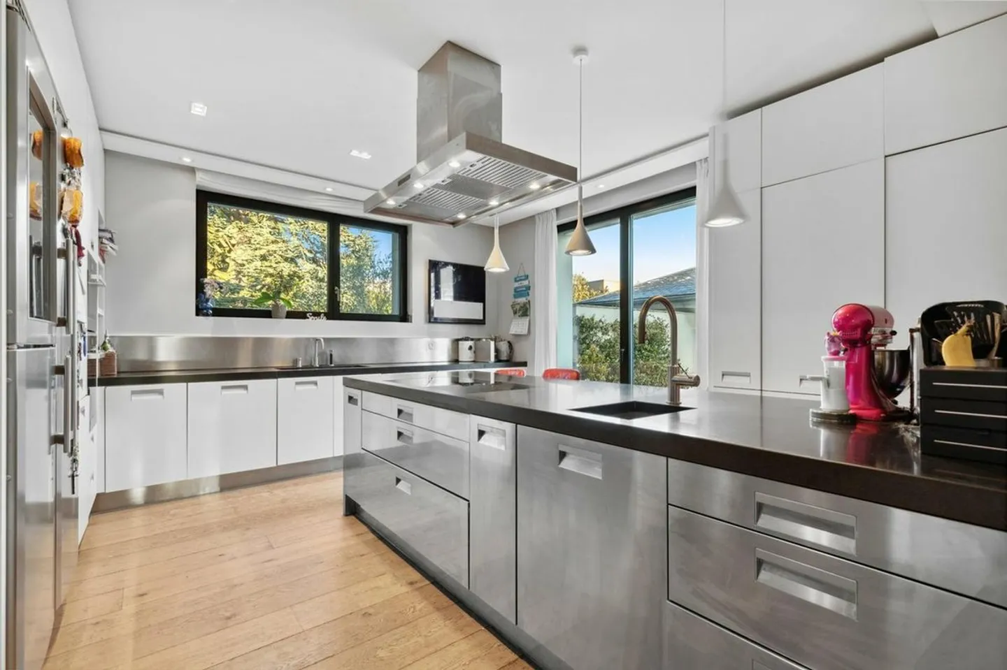 VILLA CONTEMPORANEA PRESTIGIOSA A CHÊNE-BOUGERIES - UN RIFUGIO DI LUSSO E SERENITÀ - Foto 8 di 9