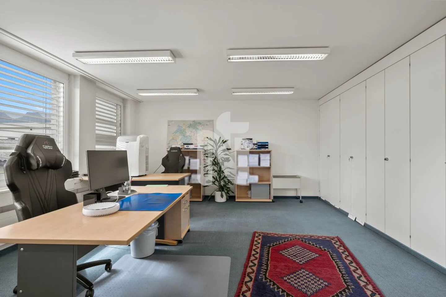 Top-Investitionsobjekt in Muttenz für Handwerker - Schreinerei, Büros, Lager, Tiefgarage, &amp; Wohnung in Industriezone - Foto 8 von 13