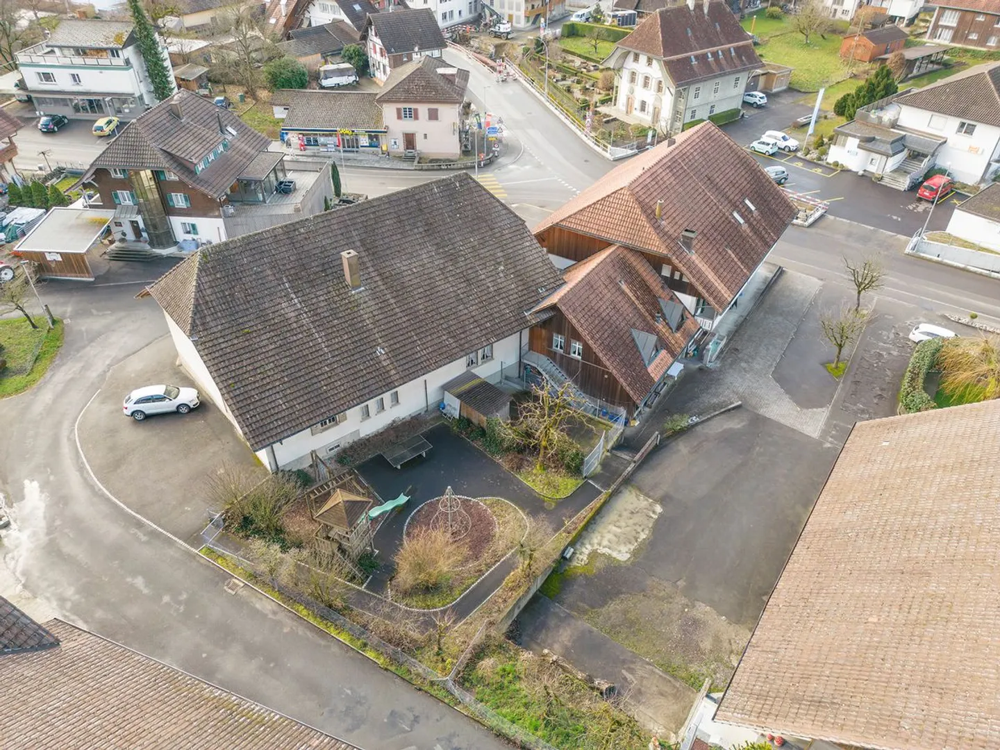 Ristorante di campagna distintivo con potenziale di riconversione - Foto 5 di 13