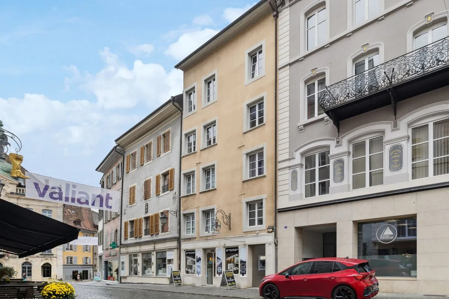 Ertragsgebäude im Stadtzentrum von Porrentruy - Foto 1 von 5