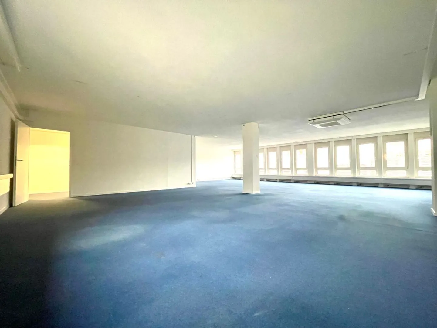 Spazio ufficio in posizione privilegiata con ascensore - Foto 2 di 7