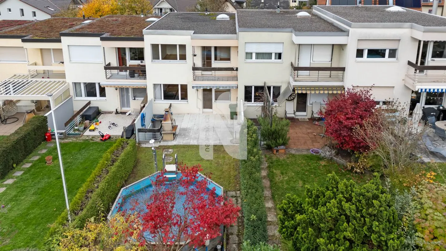 Family-friendly with balcony, garden and underground parking space - Photo 1 of 13