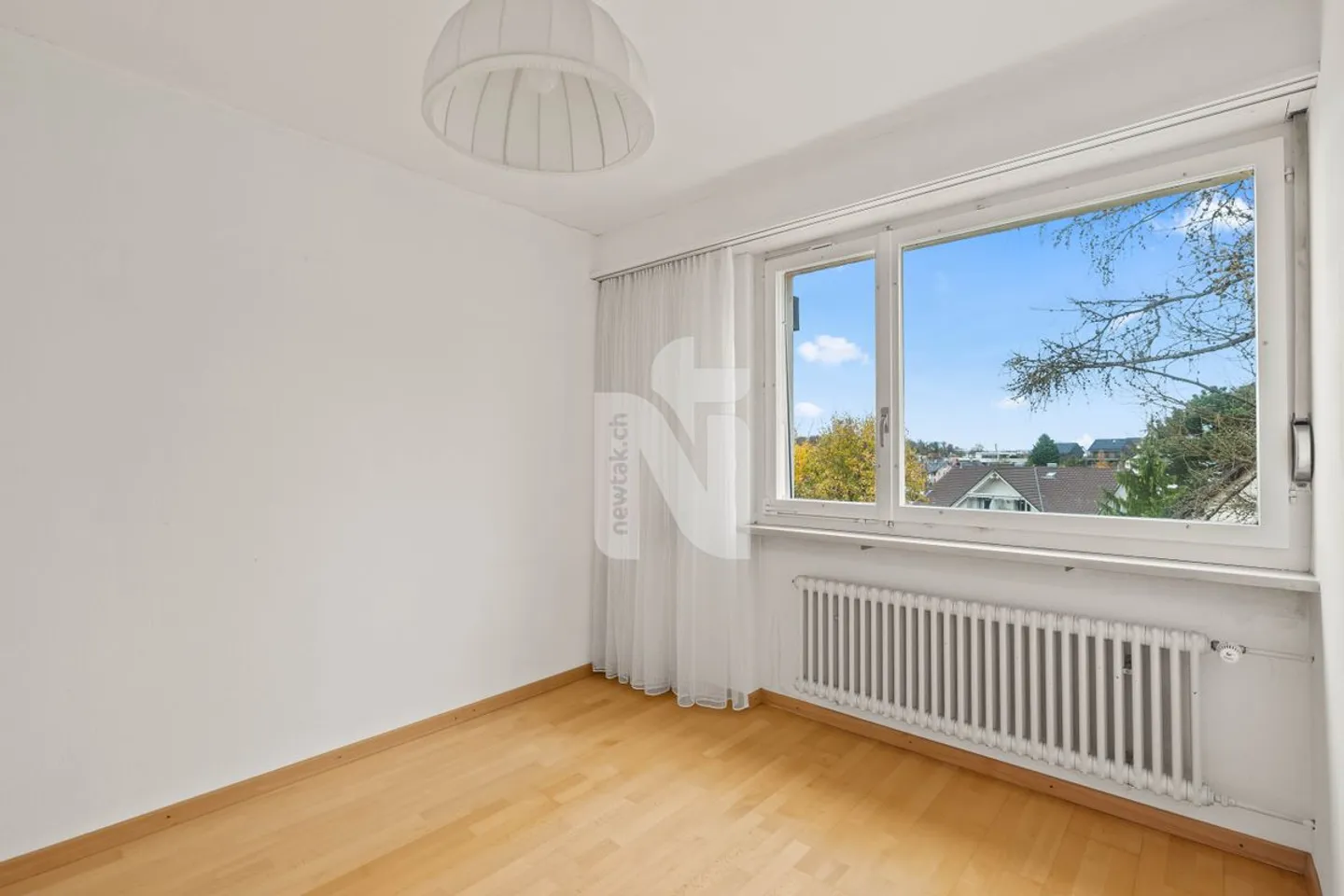 Family-friendly with balcony, garden and underground parking space - Photo 11 of 13