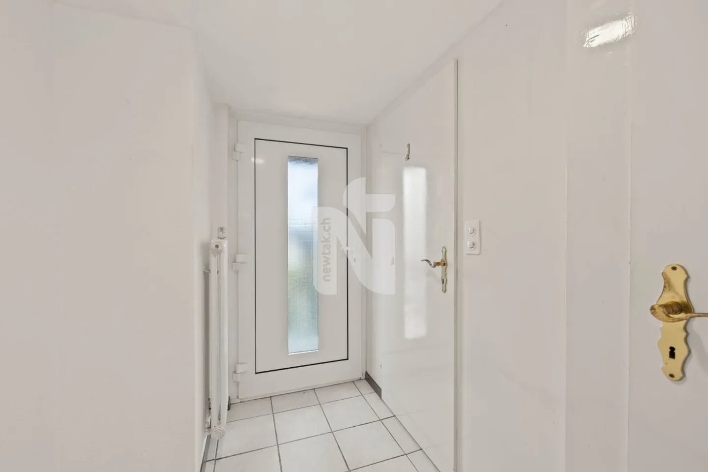 Family-friendly with balcony, garden and underground parking space - Photo 4 of 13