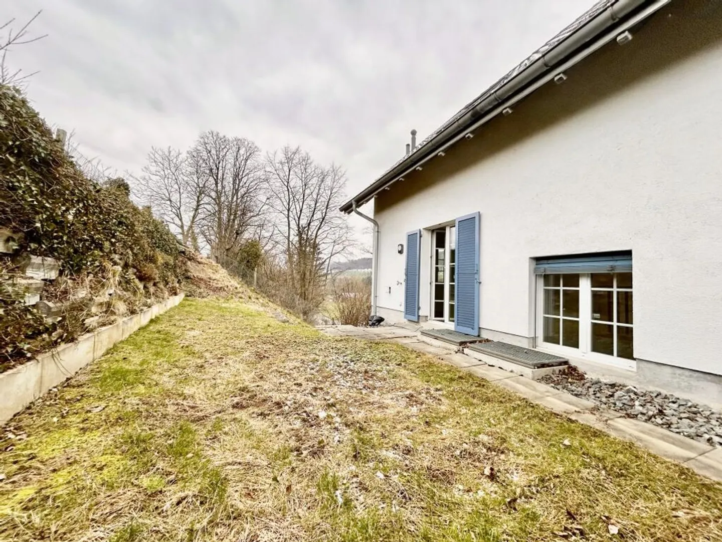Appartamento duplex moderno di 5,5 stanze in una posizione tranquilla a Möhlin - Foto 13 di 13