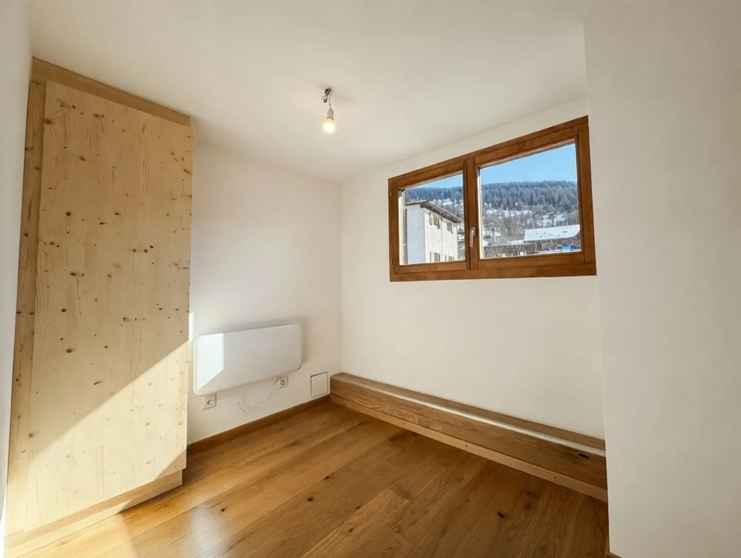 Unglaubliche renovierte 3,5 Zimmer & sekundäre Wohnmöglichkeit! - Foto 10 von 10