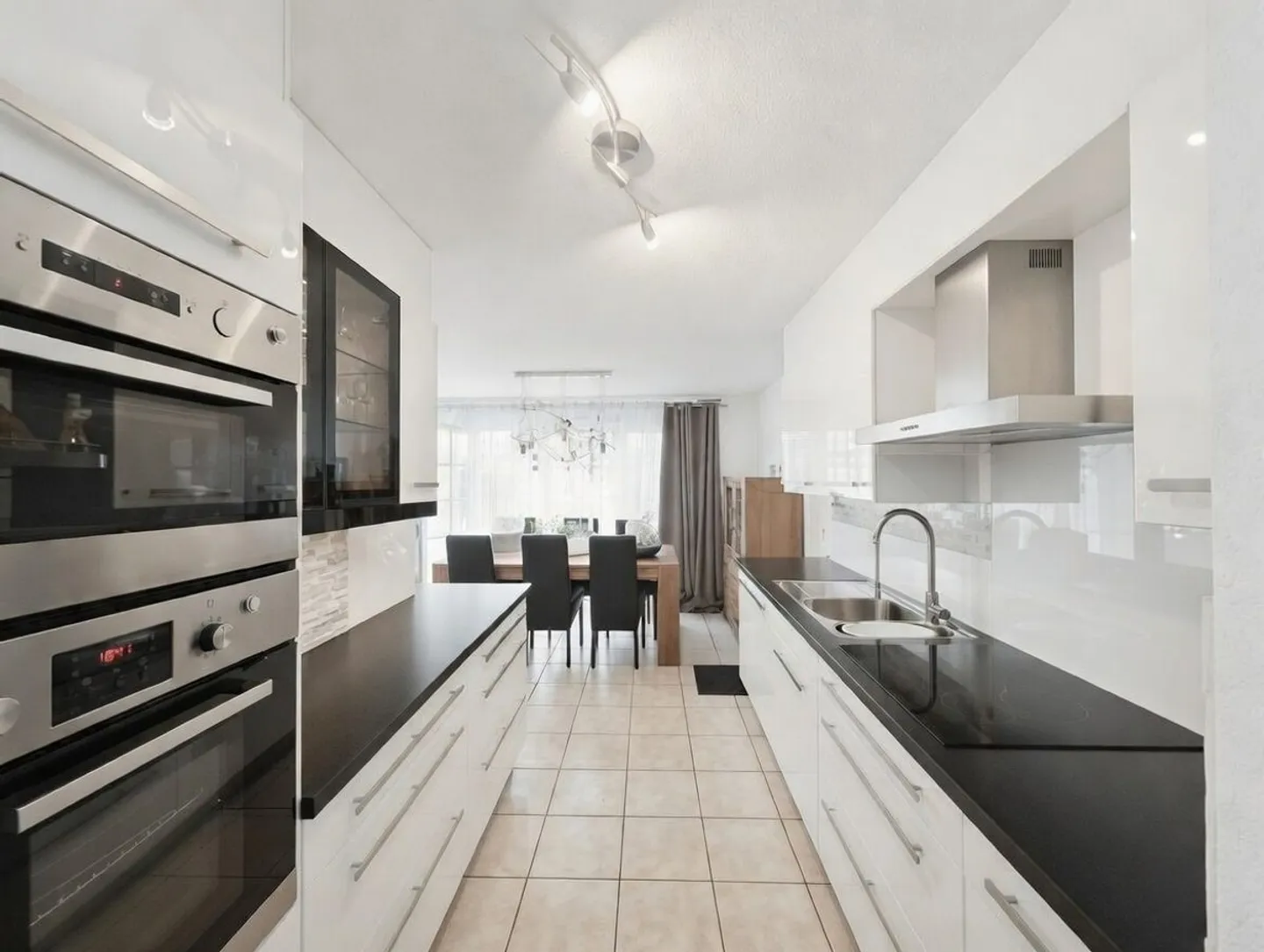 Sublime Grand 5,5 Zimmer - Erdgeschoss - Foto 1 von 13