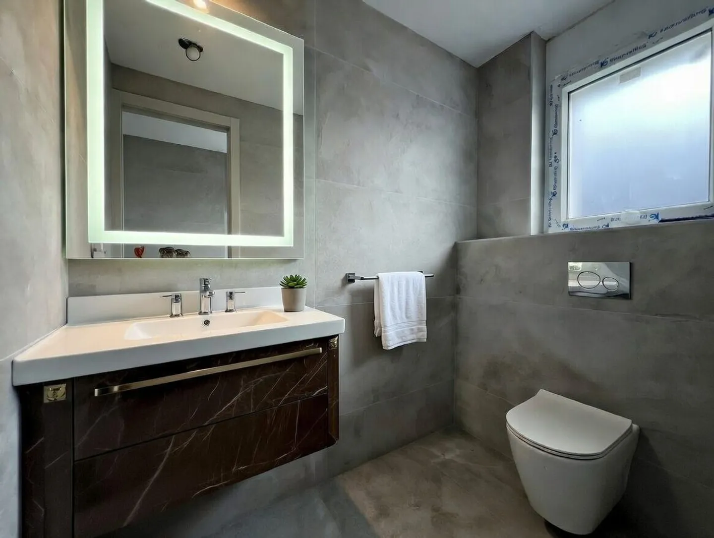 Stunning 5.5 Duplex Villa - Photo 7 of 10