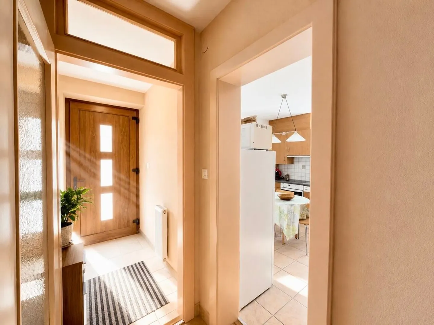 MAGNIFIKANTE 4,5-ZIMMER-WOHNUNG MIT UNVERBAUBAREM BLICK IM HERZEN DER ALPEN - Foto 3 von 8