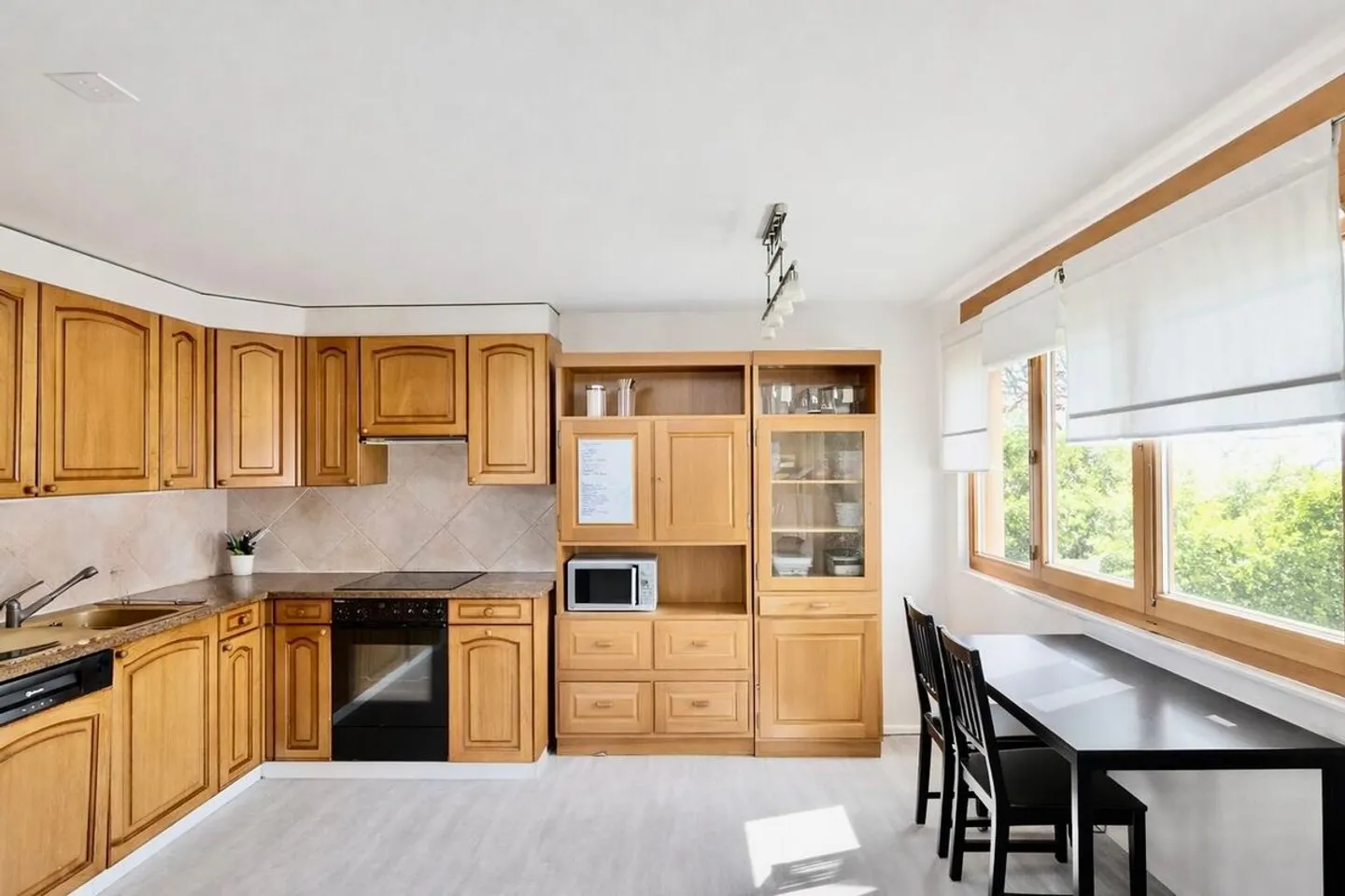 EINZELHAUS MIT ATEMBERAUBENDEM PANORAMA ÜBER DIE EBENE - Foto 4 von 10