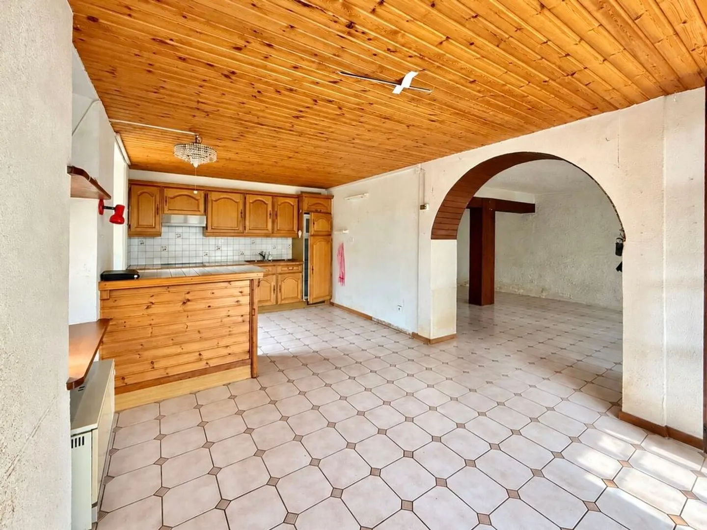 Una proprietà di carattere con molteplici possibilità - Foto 2 di 12