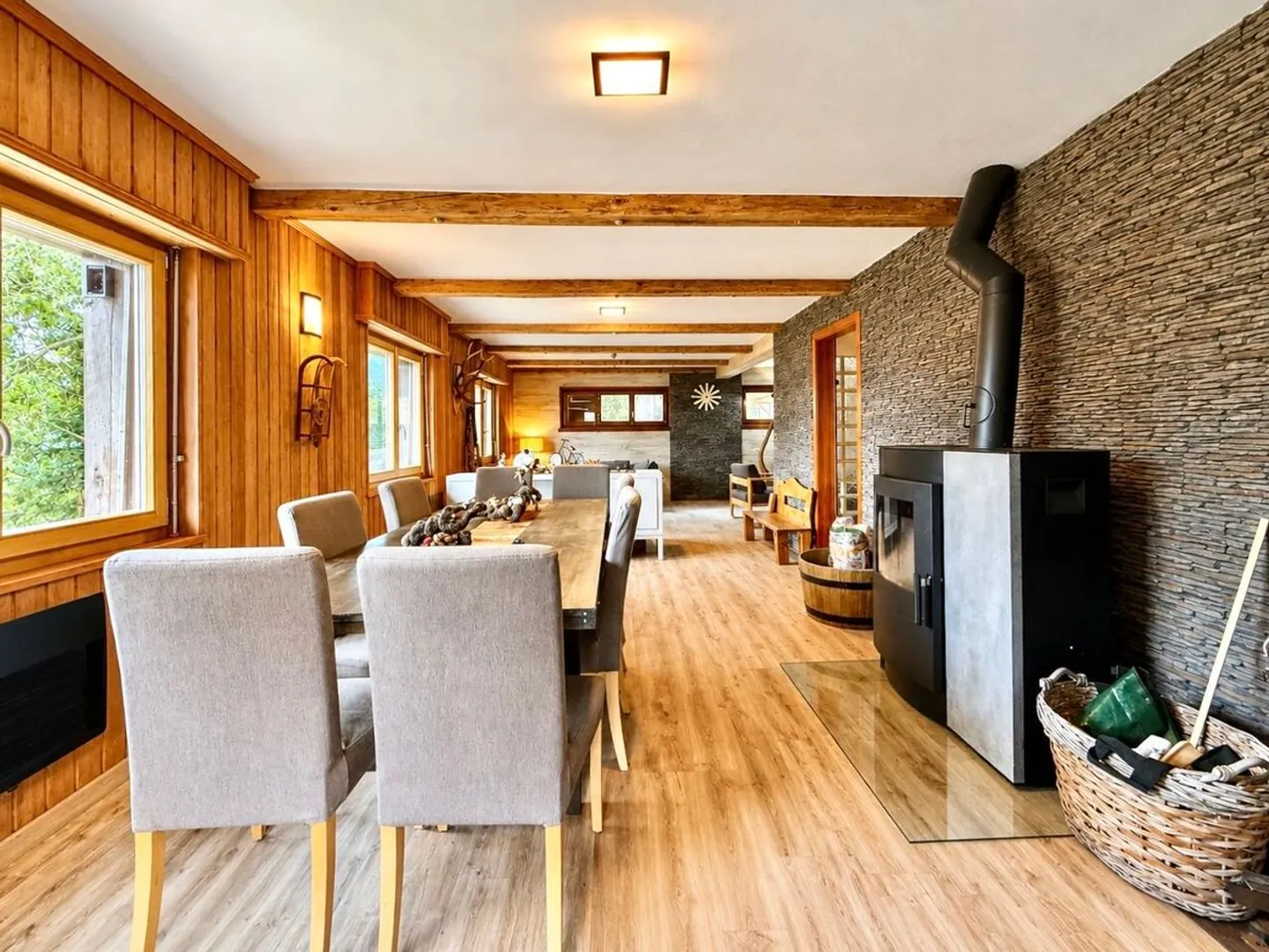 MAGNIFICENT DUPLEX 6.5 ROOMS ON THE SLOPES - Photo 3 of 13