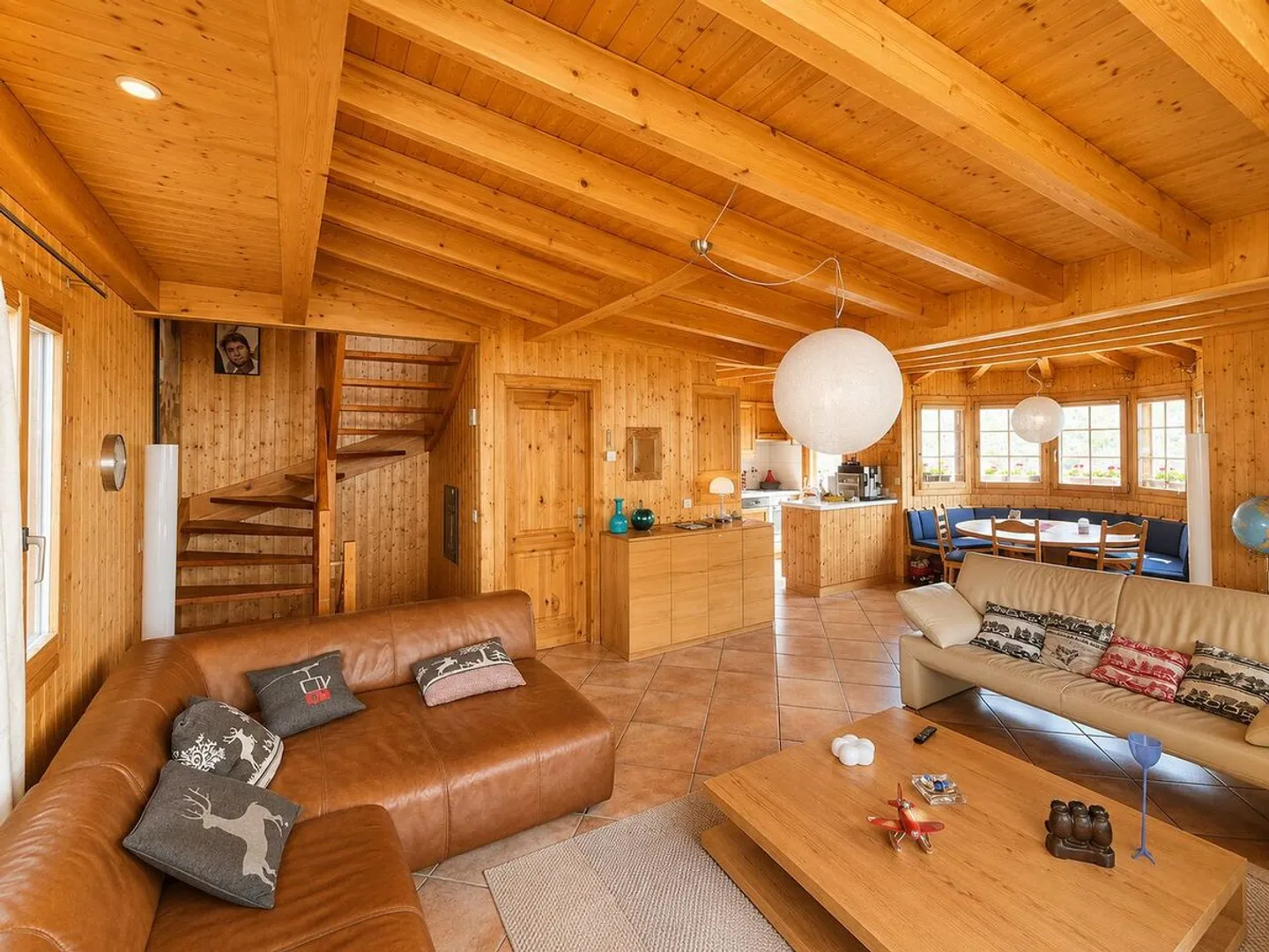 A TRUE HAVEN OF PEACE IN THE HEART OF THE VALAIS ALPS - Photo 6 of 12