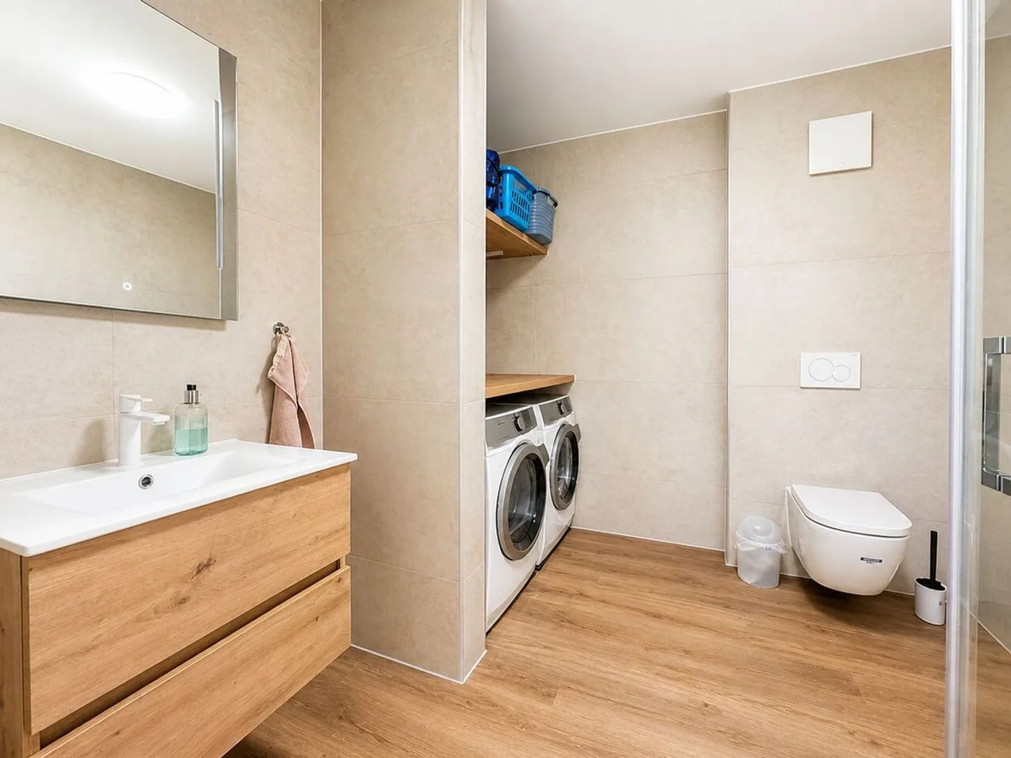 SUPER DUPLEX 6.5 STANZE CON ANNESSO INDIPENDENTE DI 40 M² - Foto 12 di 13