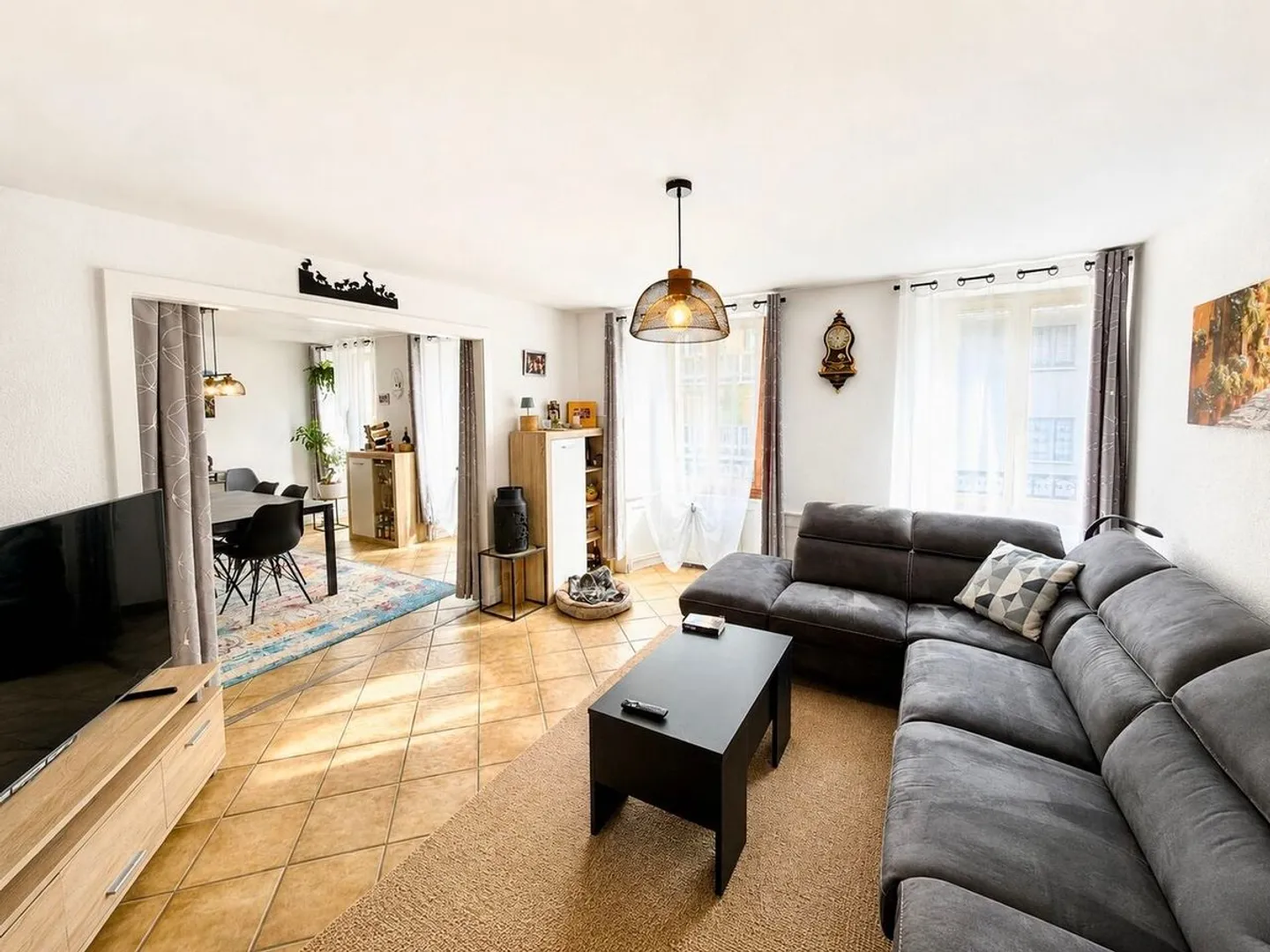 Charming Apartment with Spacious Panoramic Terrace - Photo 4 of 12