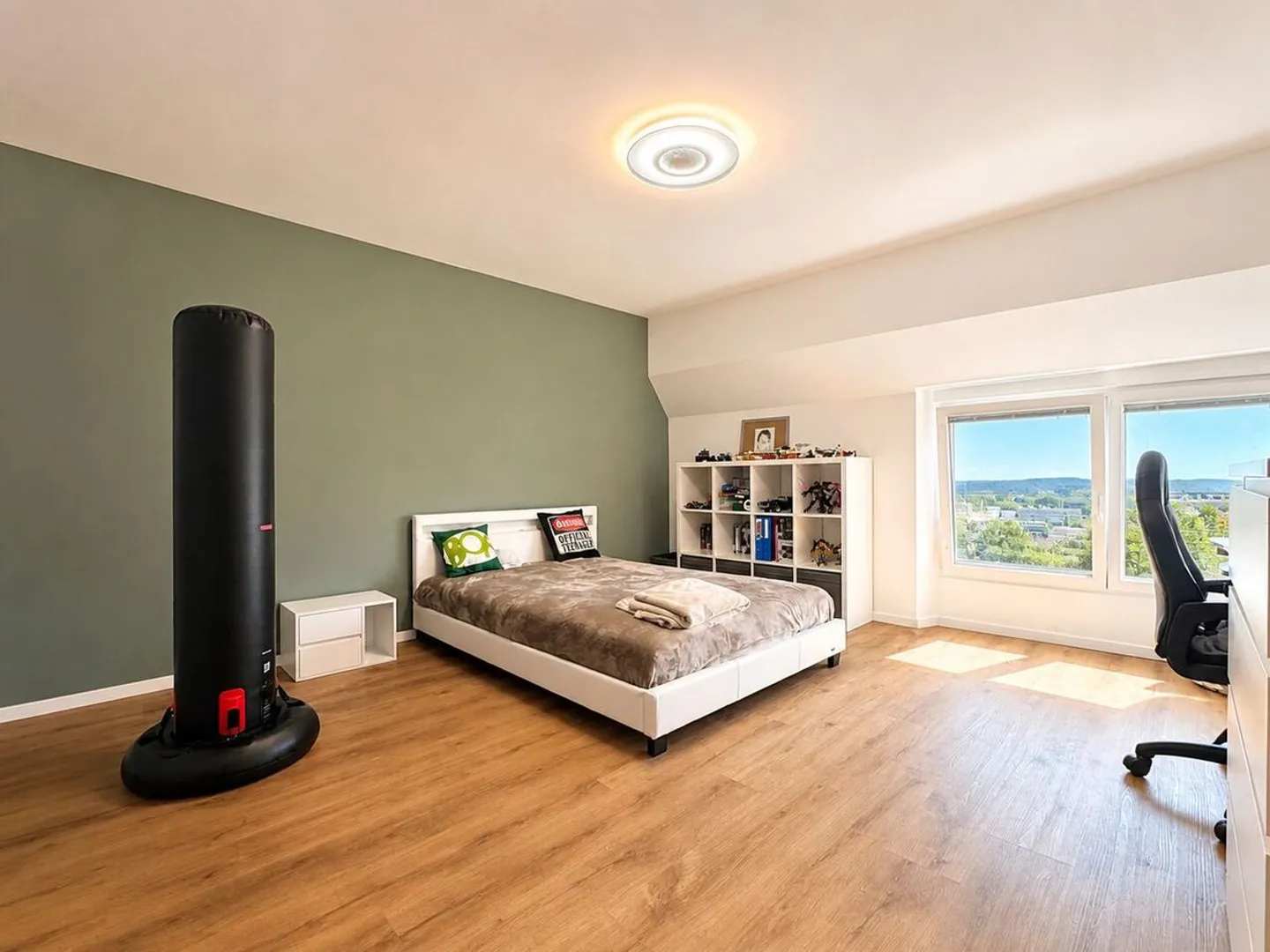 SUPER DUPLEX 6.5 STANZE CON ANNESSO INDIPENDENTE DI 40 M² - Foto 6 di 13