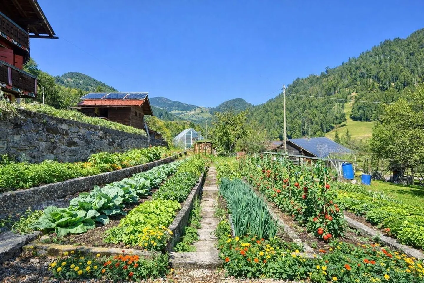 AUTHENTIC RENOVATED CHALET IN THE HEART OF THE VAUD ALPS - Photo 13 of 13