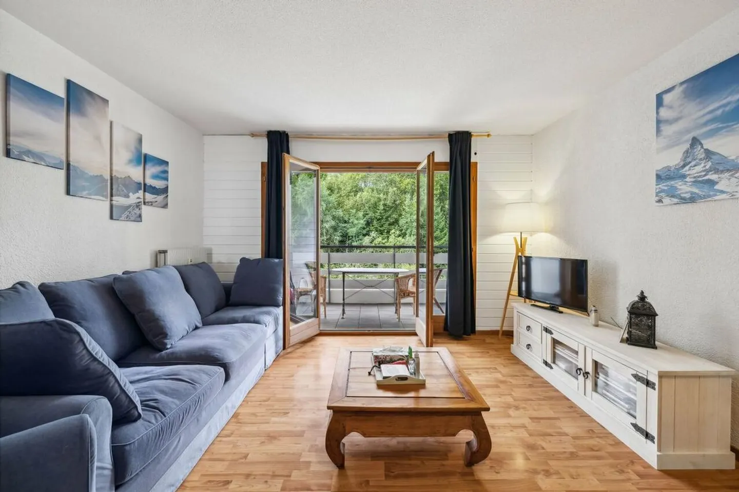 CHARMANTE 2,5 ZIMMER MIT UNVERBAUTEM BLICK AUF DIE EBENE - Foto 1 von 7