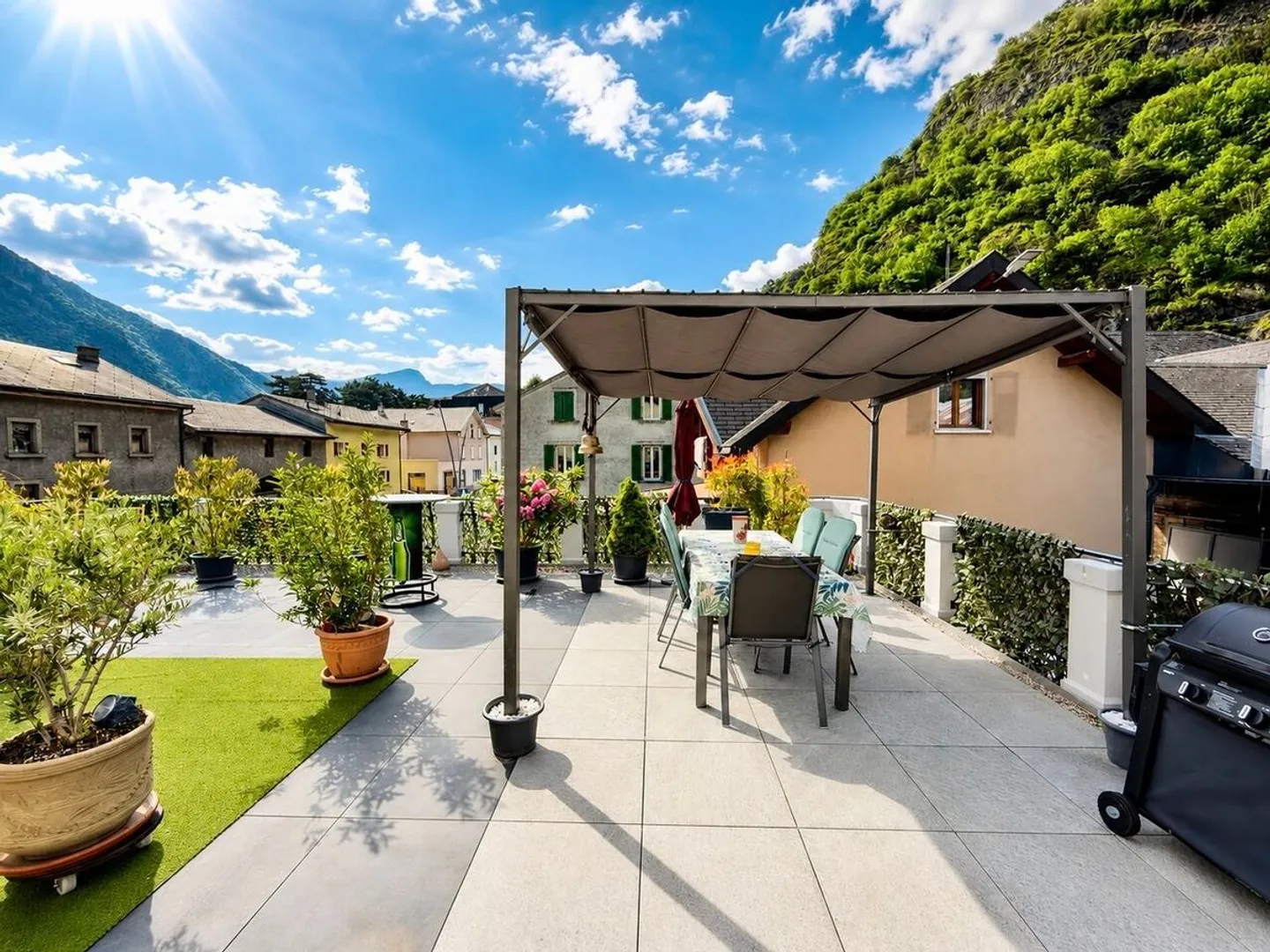 Charming Apartment with Spacious Panoramic Terrace - Photo 12 of 12