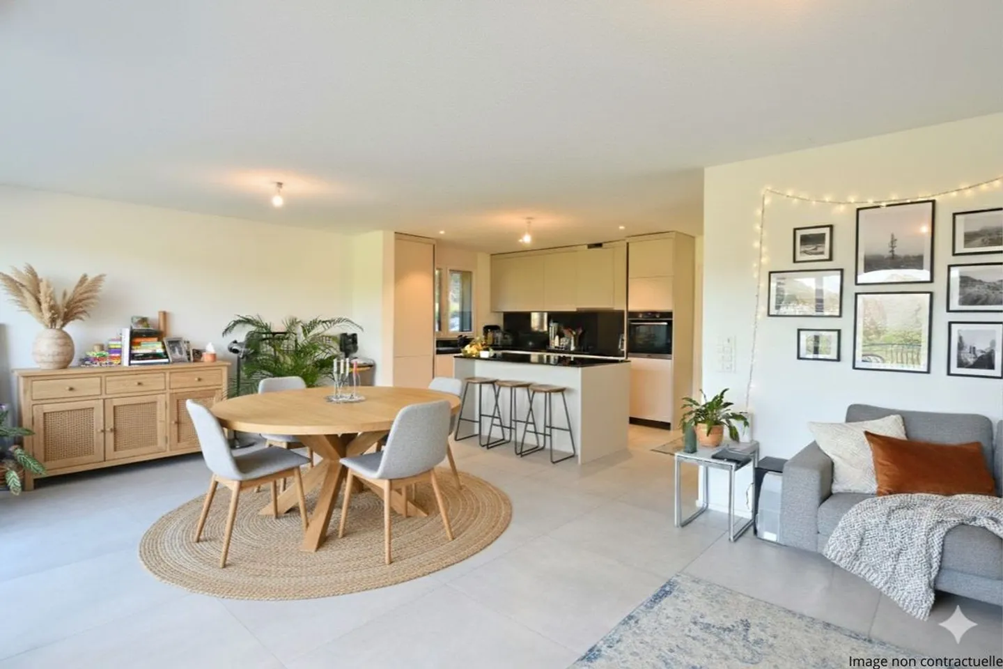 Semi-detached house with garden, in the heart of a peaceful environment - Photo 3 of 9