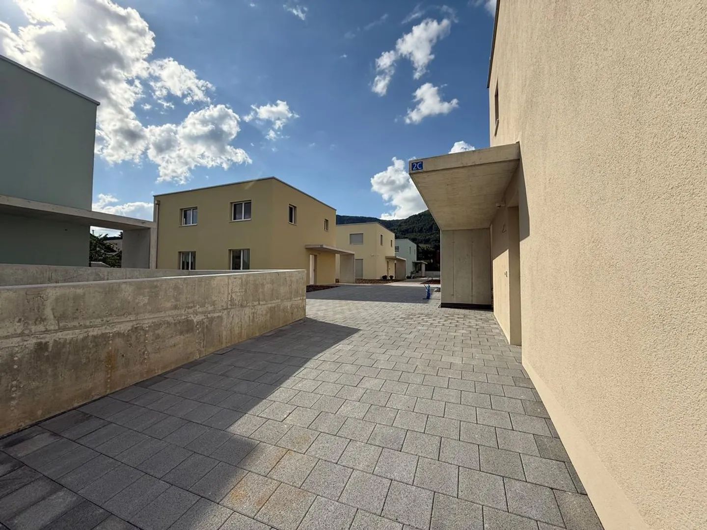 Casa unifamiliare di nuova costruzione in una posizione privilegiata e centrale - Foto 3 di 13