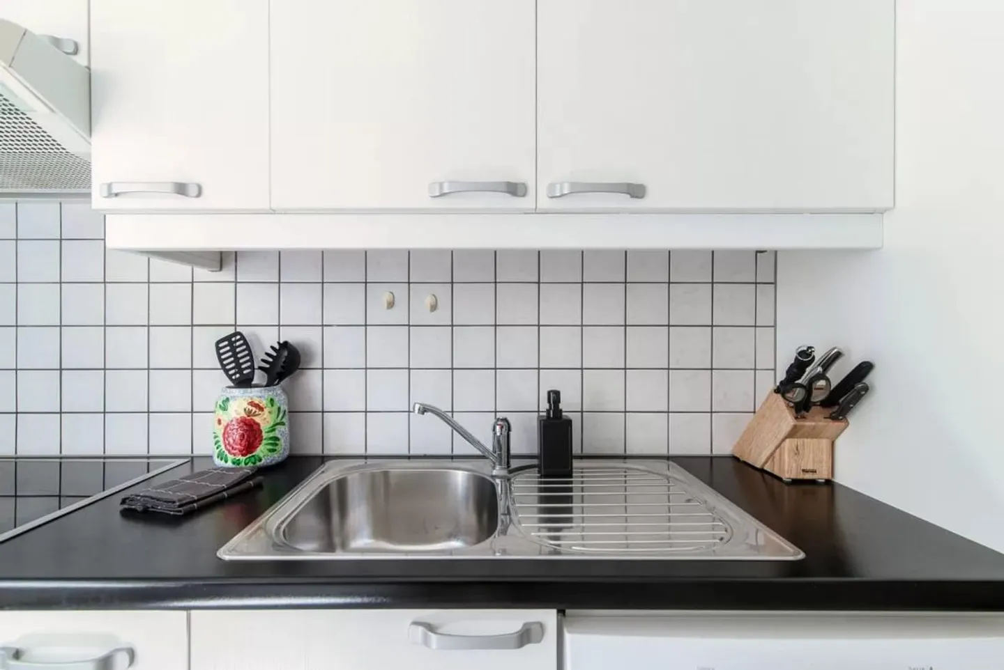 LOCARNO-ZU VERKAUFEN CHARMIERENDES 2.5 ZIMMER WOHNUNG MIT SEKUNDÄRWOHNUNG - Foto 5 von 13