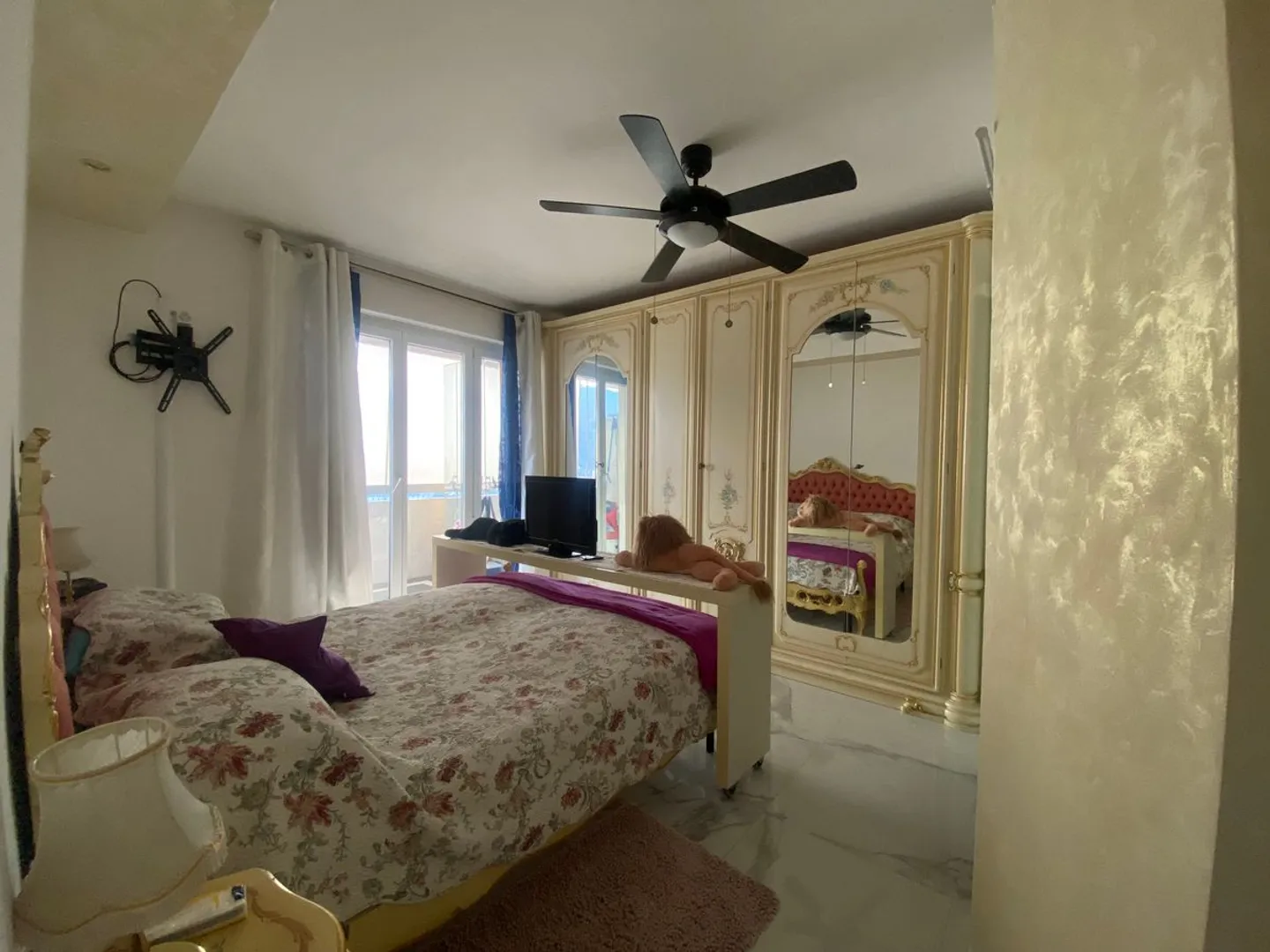 Elegante Wohnung mit Blick im 10. Stock - Balerna - Foto 2 von 4